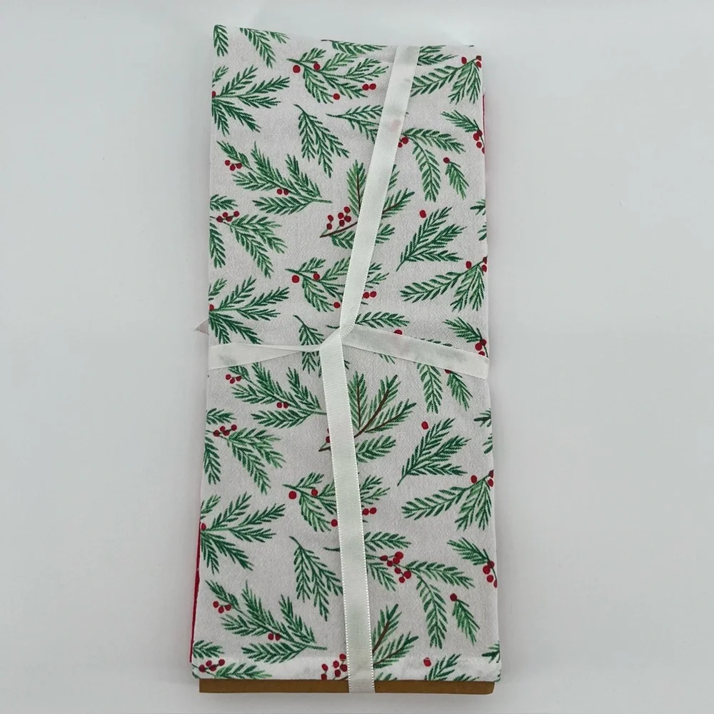NWT Hallmark Christmas Tea Towels Set of 2 Festive Holiday